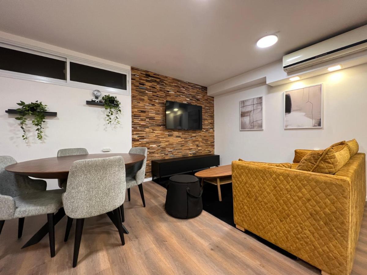 Beer Garden Hotel Tel Aviv Exterior photo