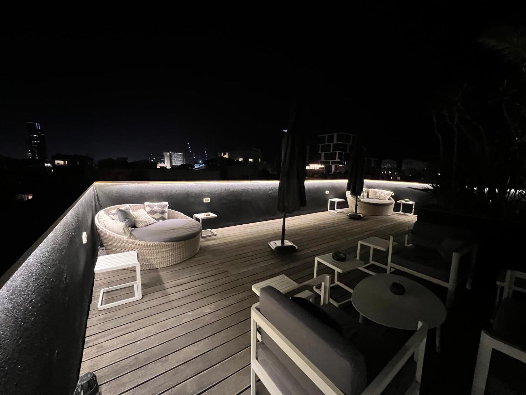 Beer Garden Hotel Tel Aviv Exterior photo